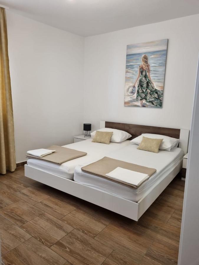 Apartman Smoljic 4+2 Primosten Exterior photo